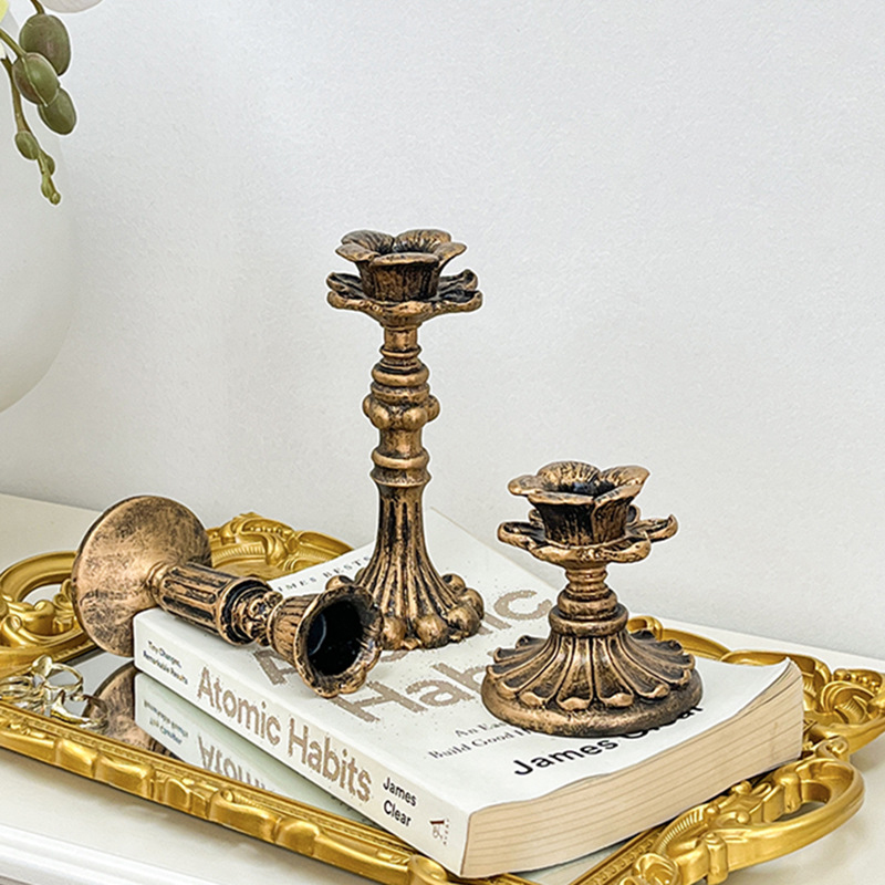 Винтажный бронзовый подсвечник – обзор и цена Tables